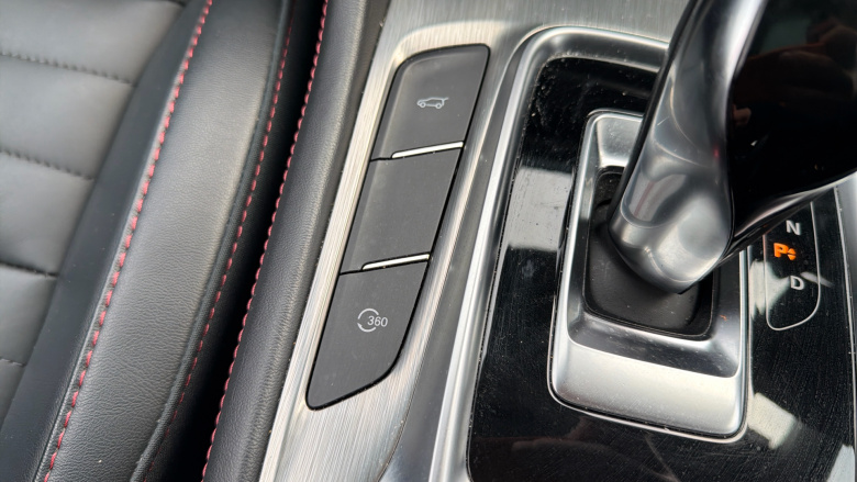 MG Hs 1.5 T-GDI PHEV Exclusive 5dr Auto Hatchback